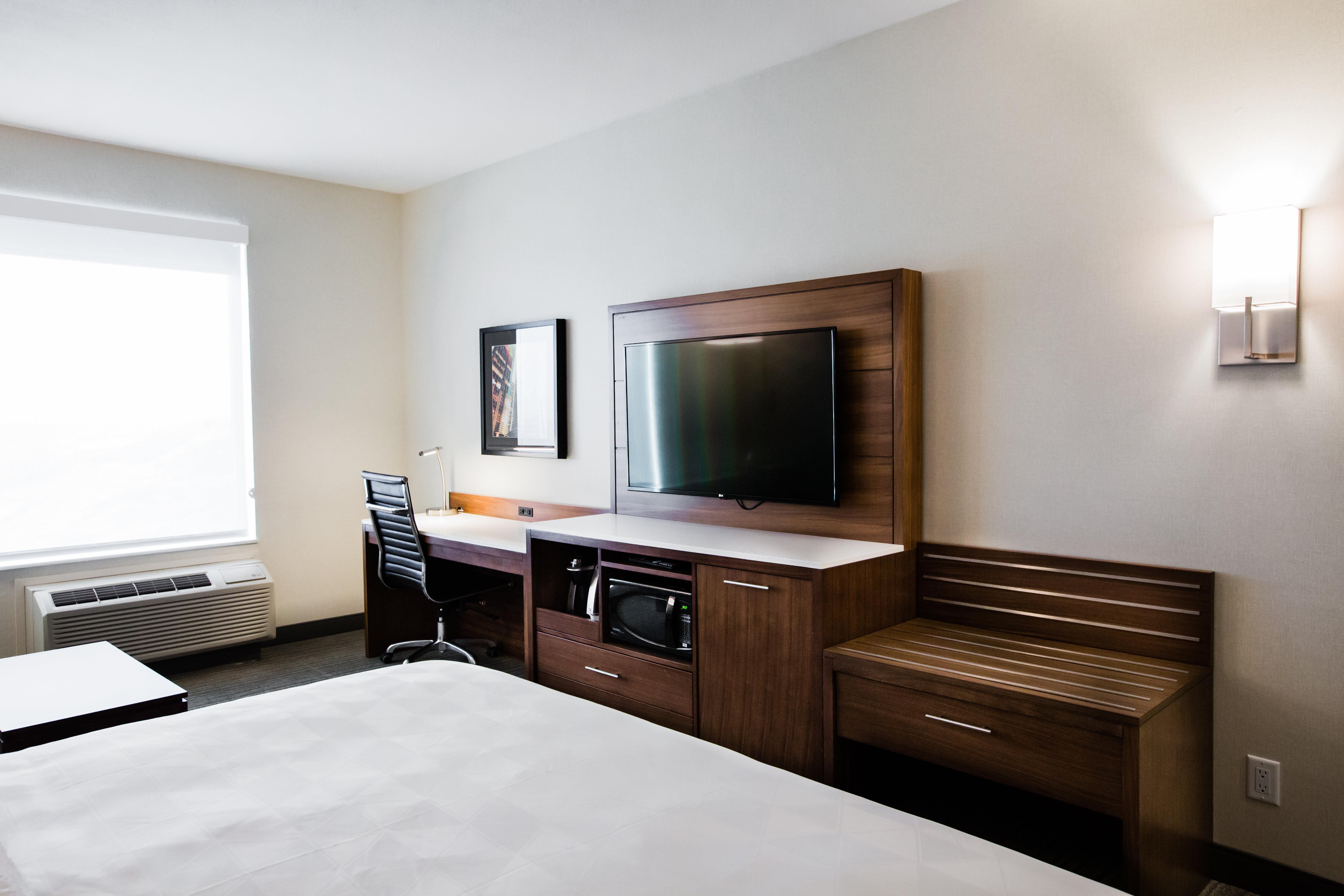 Holiday Inn Calgary South Conference Center Экстерьер фото