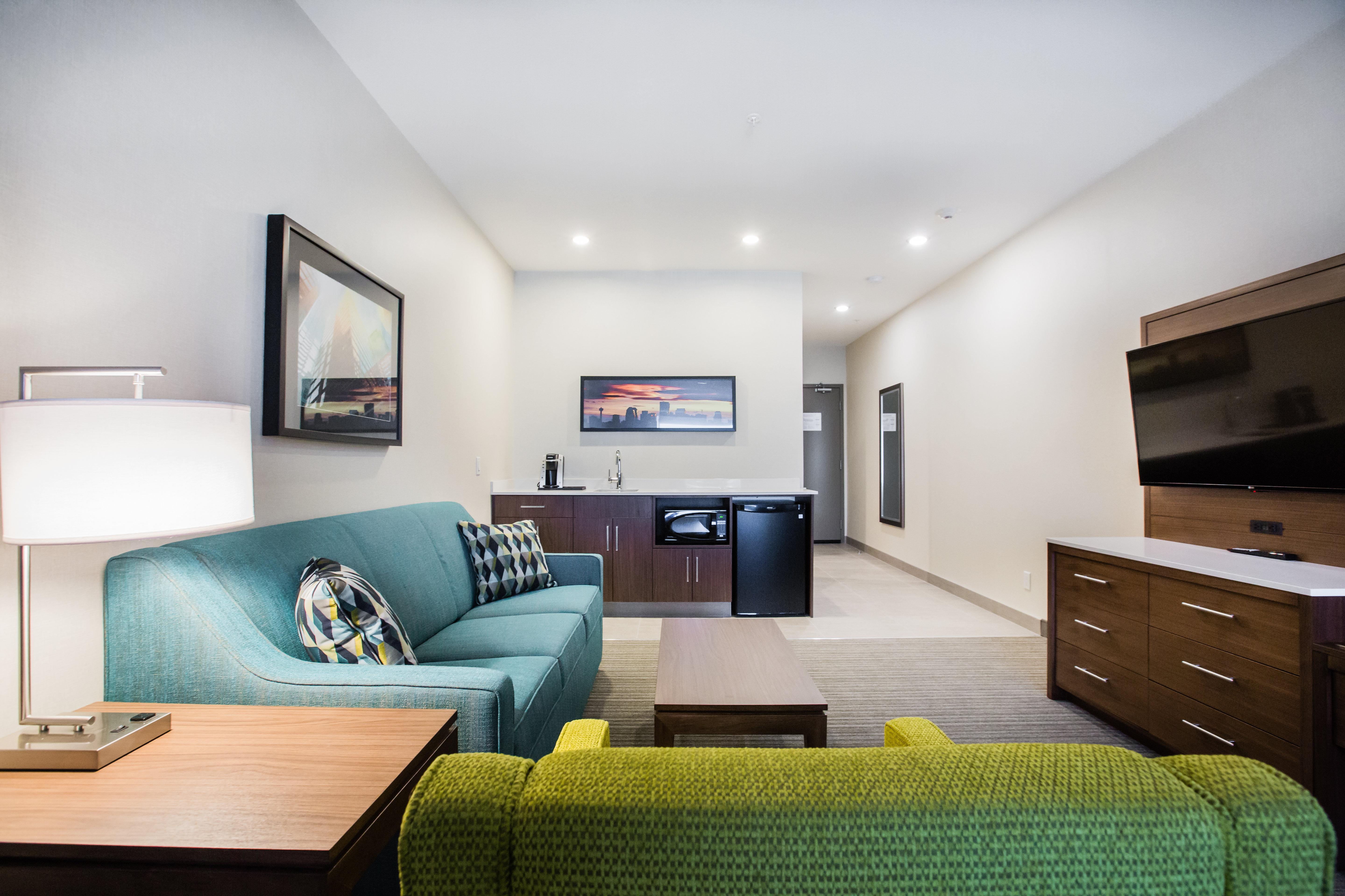 Holiday Inn Calgary South Conference Center Экстерьер фото