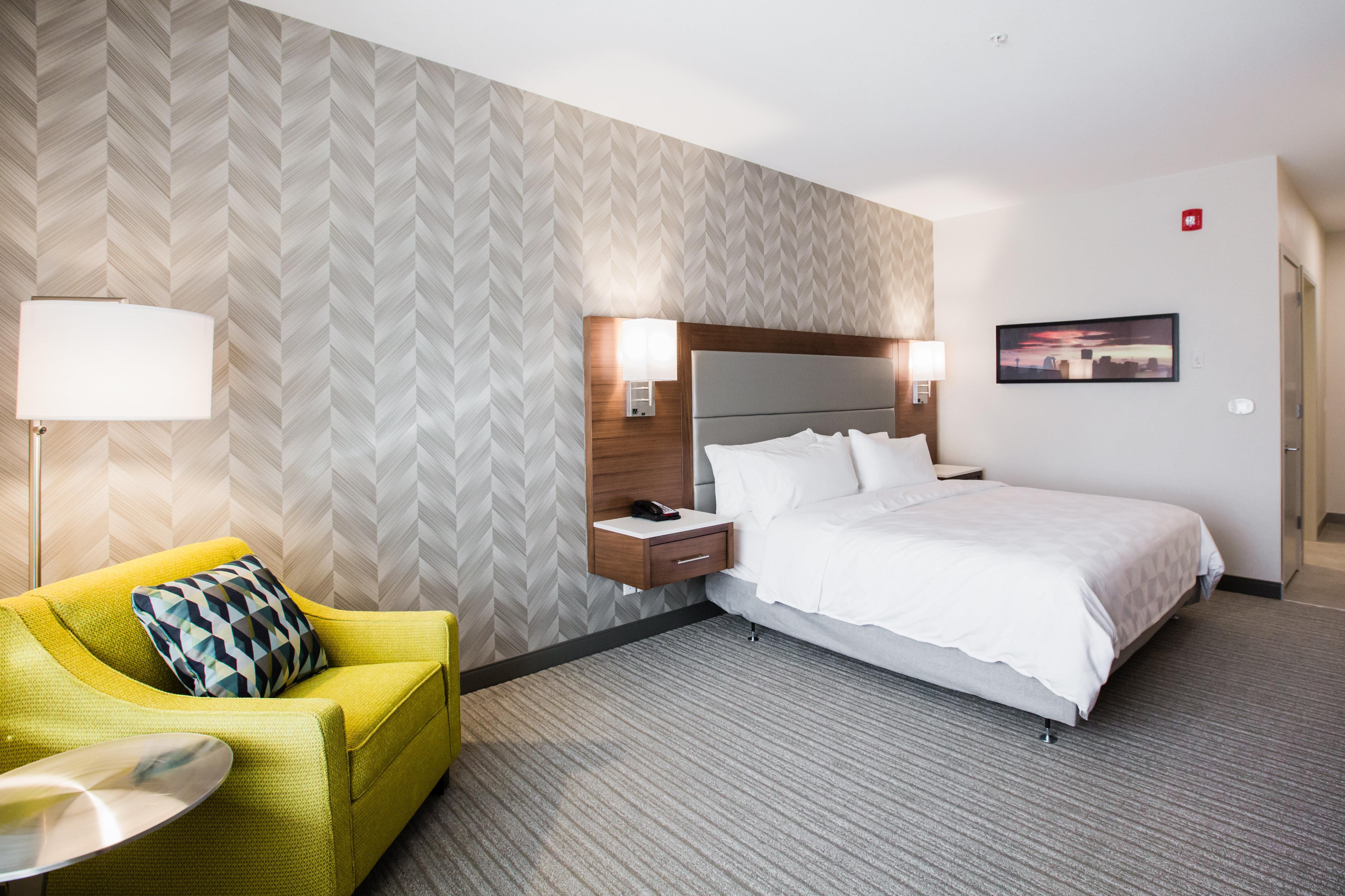 Holiday Inn Calgary South Conference Center Экстерьер фото