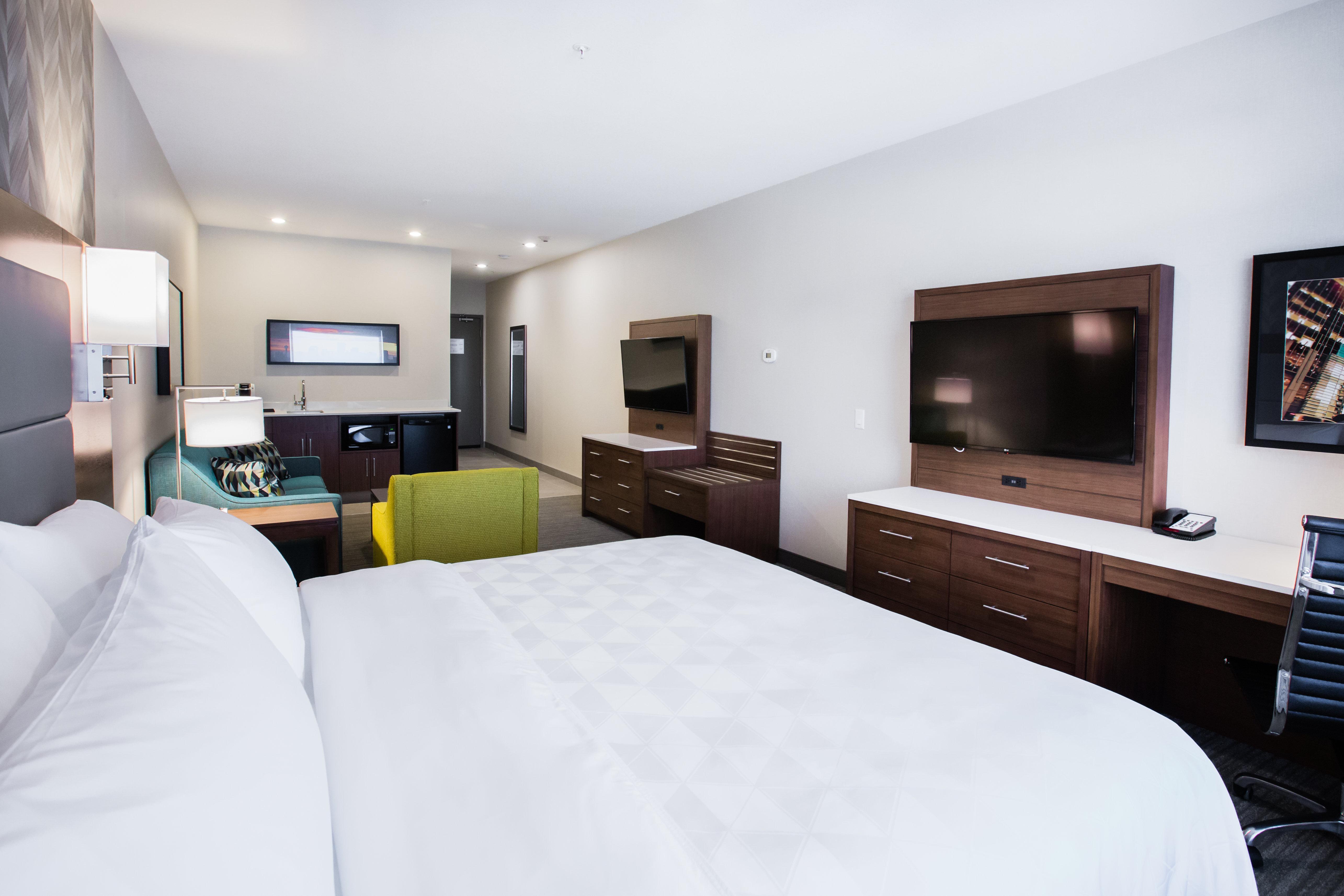 Holiday Inn Calgary South Conference Center Экстерьер фото